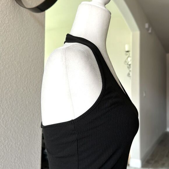 American Eagle Halter Top Ribbed Black Fitted V Neck Open Back Sleeveless - Picture 3 of 8